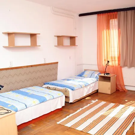 Apartment Professor'S Guest House *