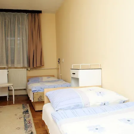 Professor'S Guest House