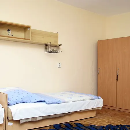 Apartment Professor'S Guest House *